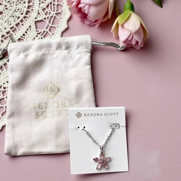 New! Kendra Scott Kyla Flower Pendant Necklace – Silver Rhodium/Pink Cat’s Eye Necklaces
